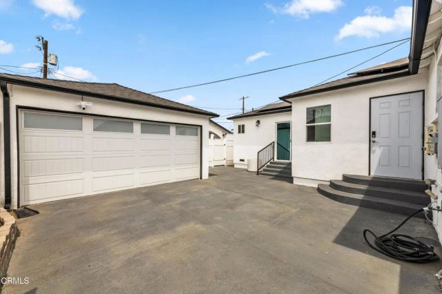 7637 Radford Avenue, Los Angeles, CA 91605