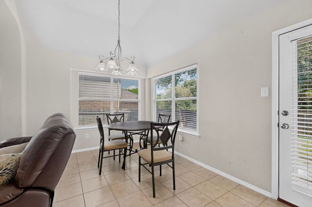 404 Castle Street, Desoto, TX 75115
