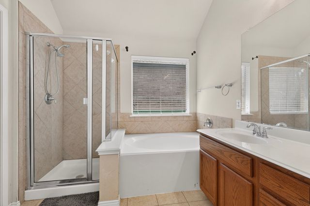 404 Castle Street, Desoto, TX 75115