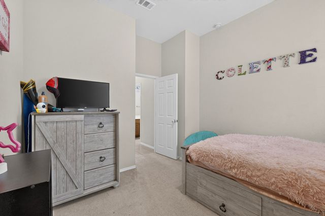 404 Castle Street, Desoto, TX 75115