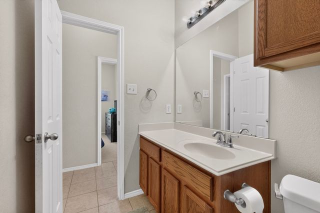 404 Castle Street, Desoto, TX 75115