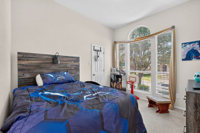 404 Castle Street, Desoto, TX 75115