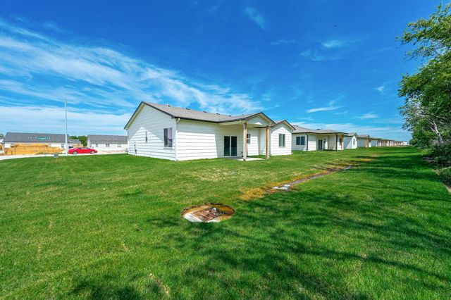 519 E Elmwood St, Park City, KS 67147