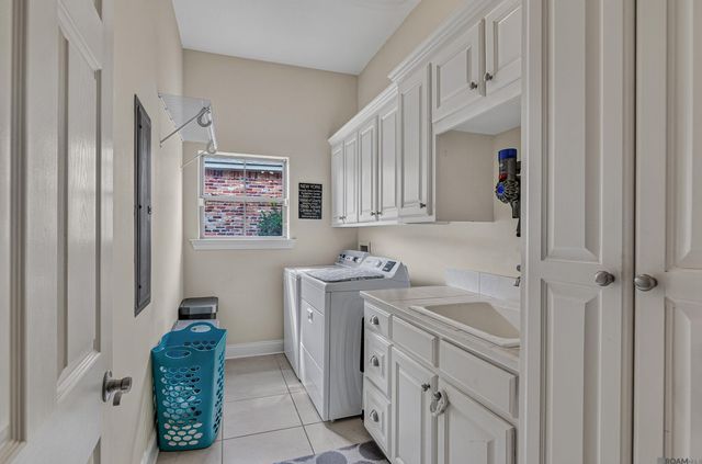 6364 Beau Douglas Ave, Gonzales, LA 70737