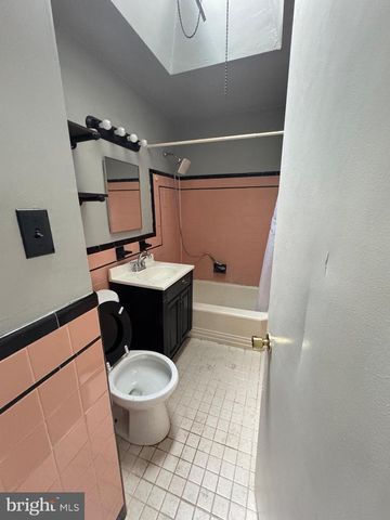 6724 SYLVESTER ST, Philadelphia, PA 19149
