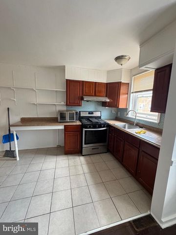 6724 SYLVESTER ST, Philadelphia, PA 19149