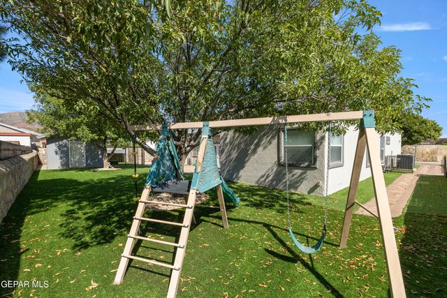 4332 LOMA CLARA Court, El Paso, TX 79934