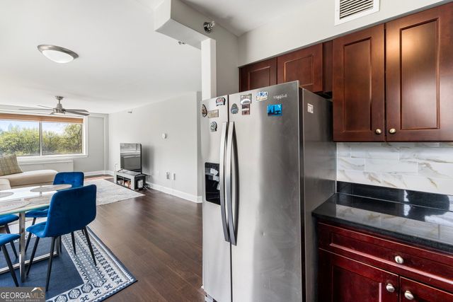 2479 Peachtree Road NE 217, Atlanta, GA 30305
