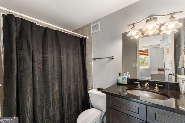 2479 Peachtree Road NE 217, Atlanta, GA 30305