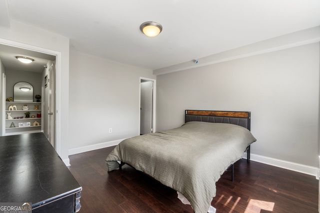 2479 Peachtree Road NE 217, Atlanta, GA 30305