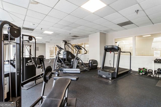 2479 Peachtree Road NE 217, Atlanta, GA 30305
