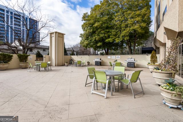 2479 Peachtree Road NE 217, Atlanta, GA 30305