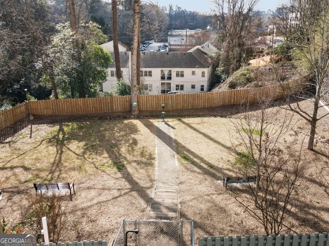 2479 Peachtree Road NE 217, Atlanta, GA 30305
