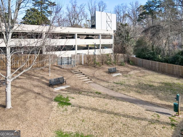 2479 Peachtree Road NE 217, Atlanta, GA 30305