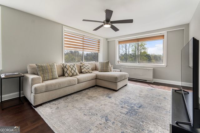 2479 Peachtree Road NE 217, Atlanta, GA 30305