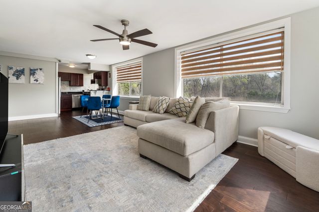2479 Peachtree Road NE 217, Atlanta, GA 30305