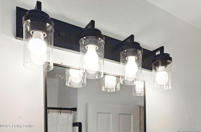 1015 Greenleaf Rd, Louisville, KY 40213