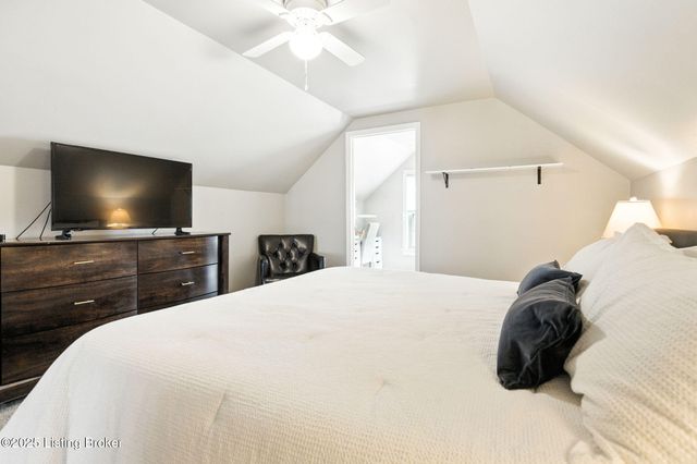 1015 Greenleaf Rd, Louisville, KY 40213