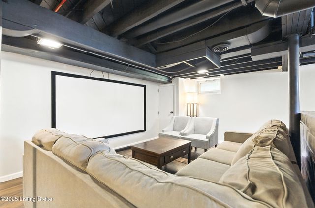 1015 Greenleaf Rd, Louisville, KY 40213