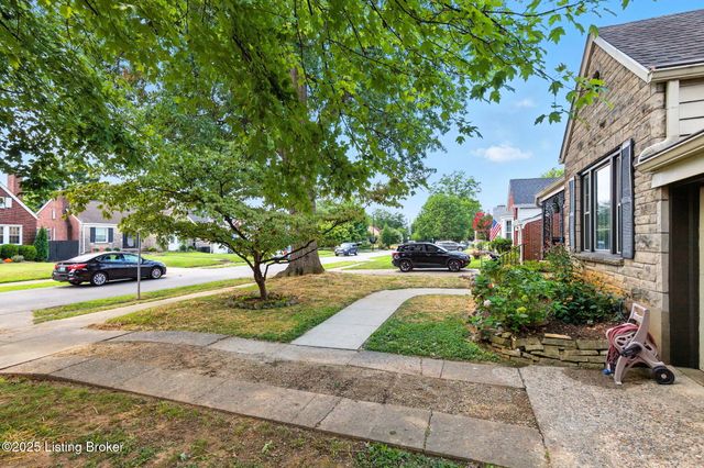 1015 Greenleaf Rd, Louisville, KY 40213