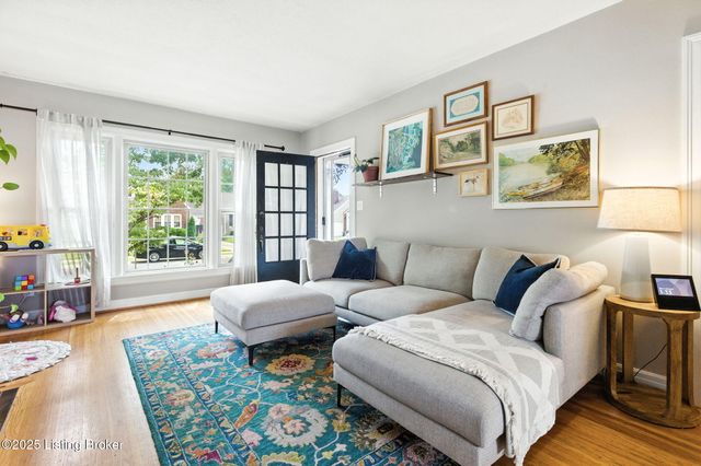 1015 Greenleaf Rd, Louisville, KY 40213