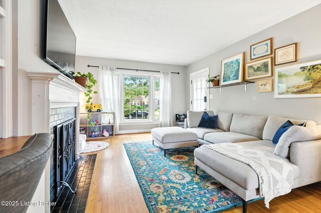 1015 Greenleaf Rd, Louisville, KY 40213