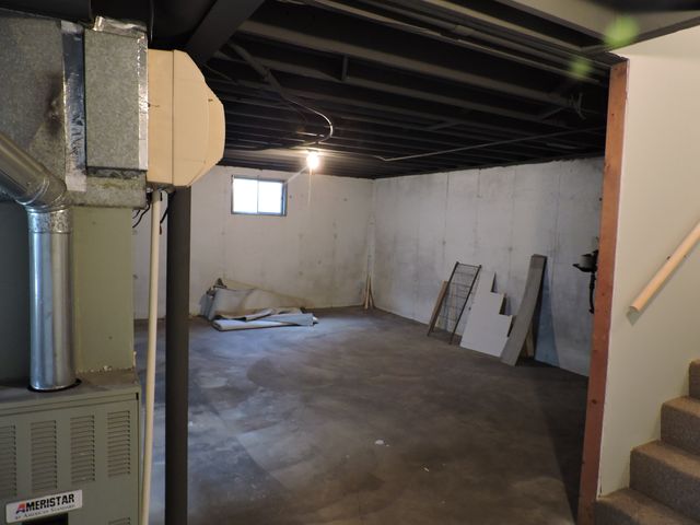 407 BEECHWOOD Drive, Westmont, IL 60559