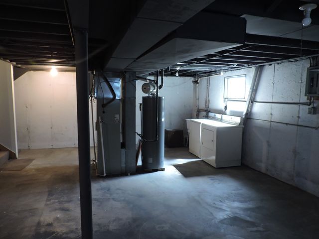 407 BEECHWOOD Drive, Westmont, IL 60559