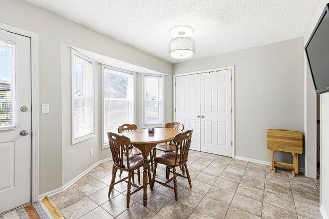 1802 Regency Drive, Kearney, MO 64060