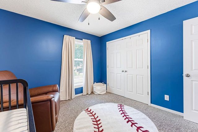 1802 Regency Drive, Kearney, MO 64060