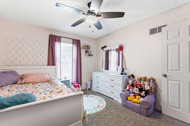 1802 Regency Drive, Kearney, MO 64060