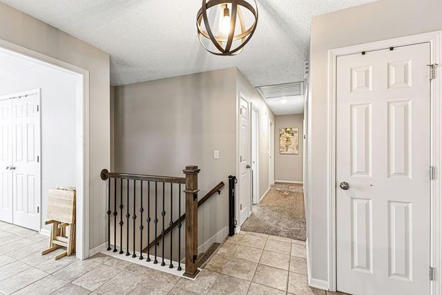 1802 Regency Drive, Kearney, MO 64060
