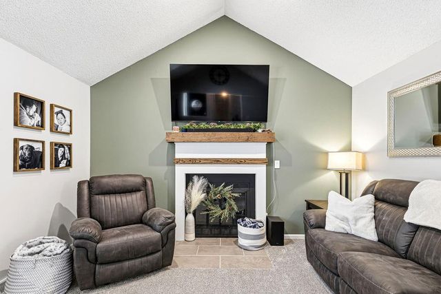 1802 Regency Drive, Kearney, MO 64060