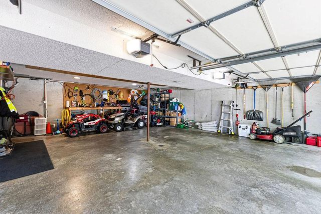 1802 Regency Drive, Kearney, MO 64060