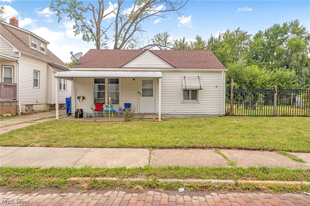 12612 Firsby Avenue, Cleveland, OH 44135