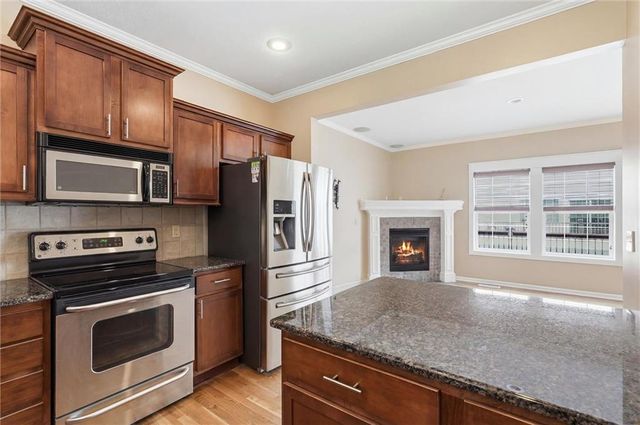 2911 Gentry Park Parkway, Kansas City, MO 64116