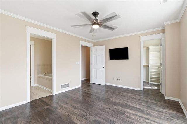 2911 Gentry Park Parkway, Kansas City, MO 64116