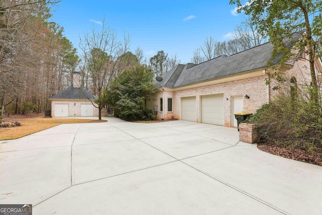 130 Emerald Lane, Fayetteville, GA 30214