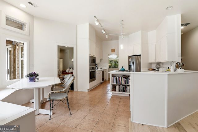 130 Emerald Lane, Fayetteville, GA 30214