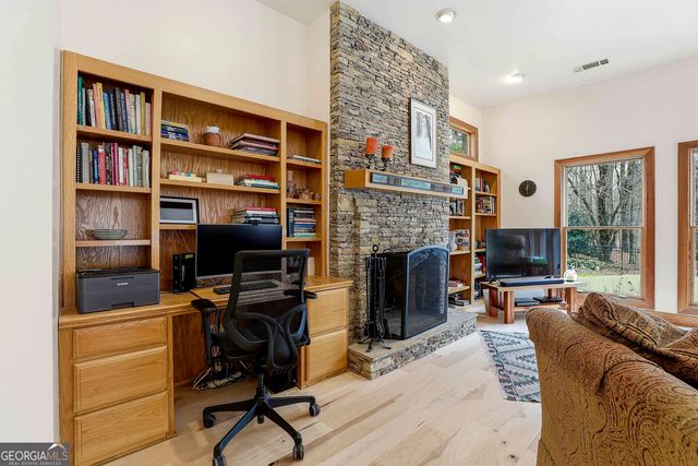 130 Emerald Lane, Fayetteville, GA 30214