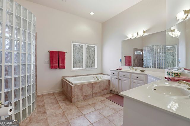 130 Emerald Lane, Fayetteville, GA 30214