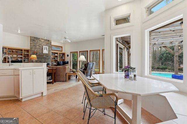 130 Emerald Lane, Fayetteville, GA 30214