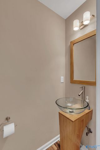 211 Knollridge Circle SE 2, Huntsville, AL 35801