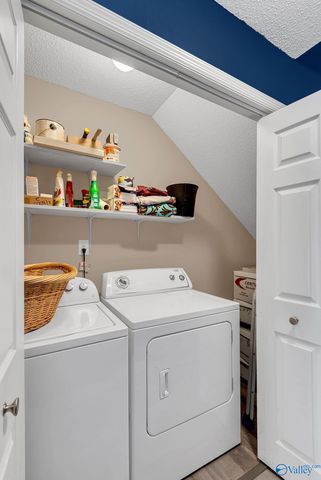 211 Knollridge Circle SE 2, Huntsville, AL 35801