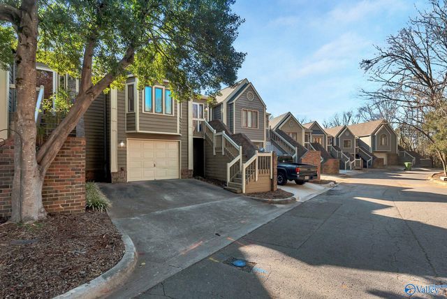 211 Knollridge Circle SE 2, Huntsville, AL 35801