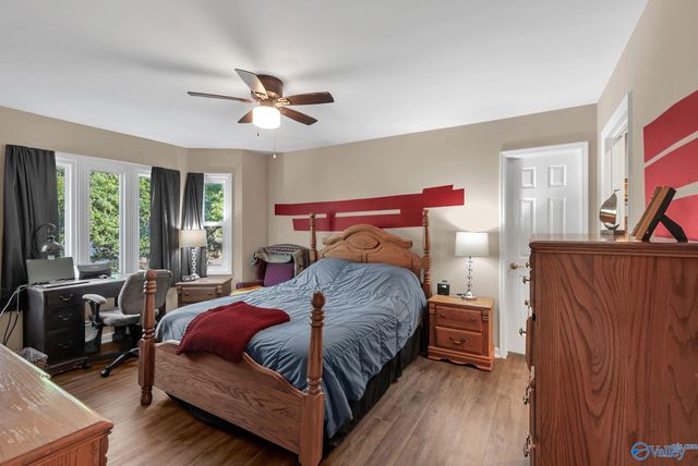 211 Knollridge Circle SE 2, Huntsville, AL 35801