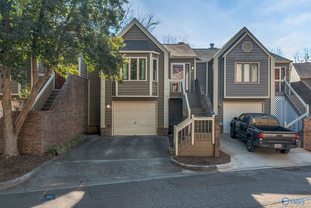 211 Knollridge Circle SE 2, Huntsville, AL 35801