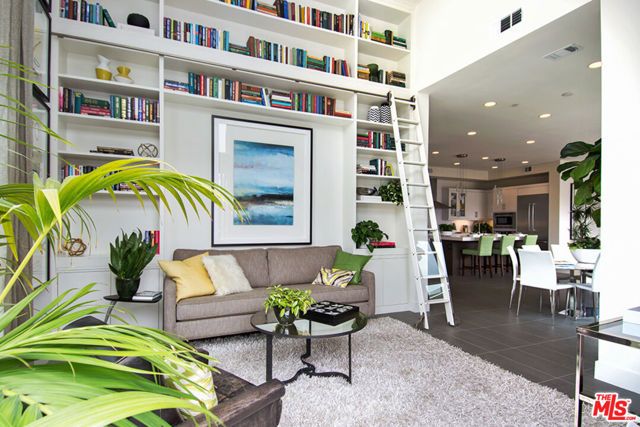 12698 Sandhill Lane 3, Los Angeles, CA 90094