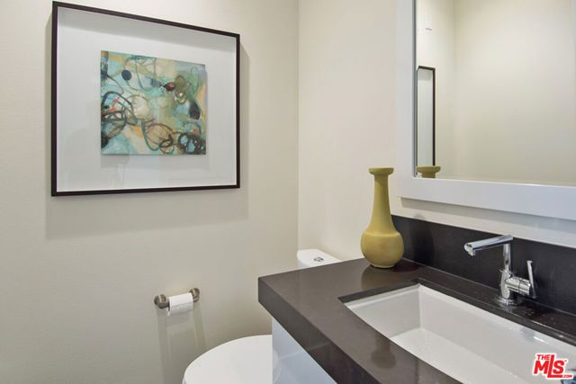 12698 Sandhill Lane 3, Los Angeles, CA 90094