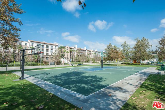 12698 Sandhill Lane 3, Los Angeles, CA 90094